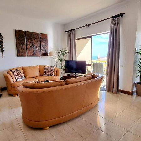 Apartmento Praia Da Dona Ana ลากอส ภายนอก รูปภาพ