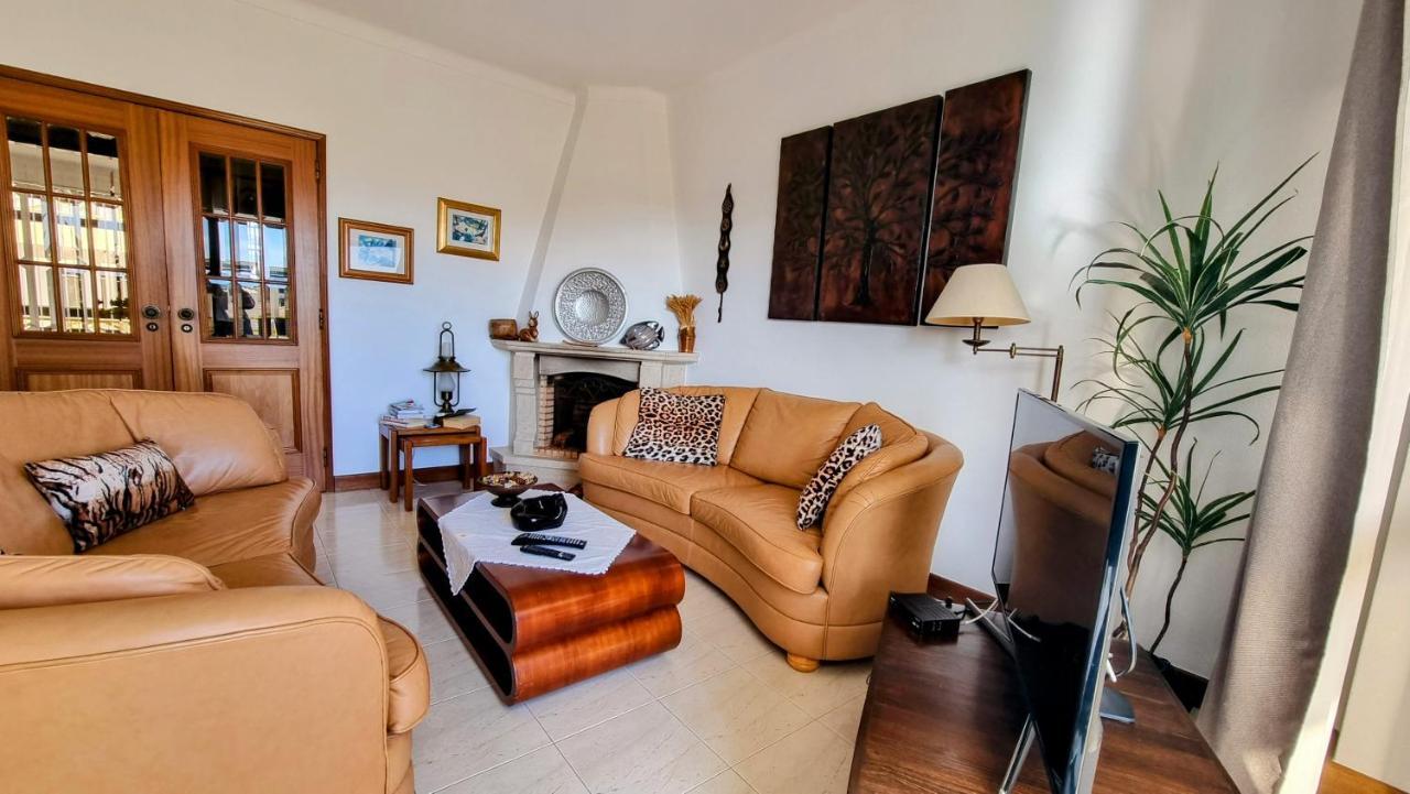 Apartmento Praia Da Dona Ana ลากอส ภายนอก รูปภาพ