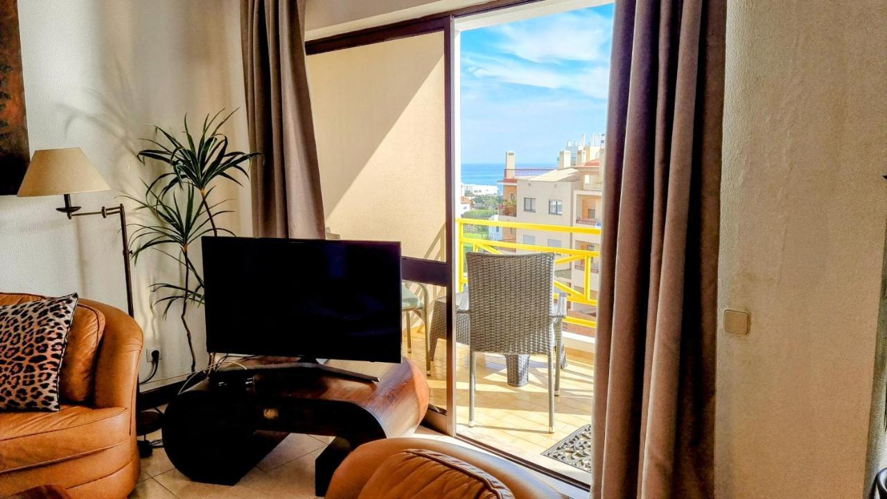 Apartmento Praia Da Dona Ana ลากอส ภายนอก รูปภาพ