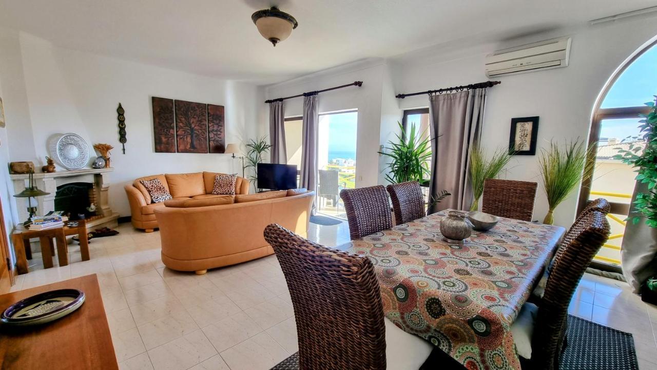Apartmento Praia Da Dona Ana ลากอส ภายนอก รูปภาพ