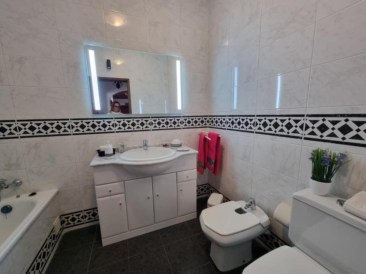 Apartmento Praia Da Dona Ana ลากอส ภายนอก รูปภาพ