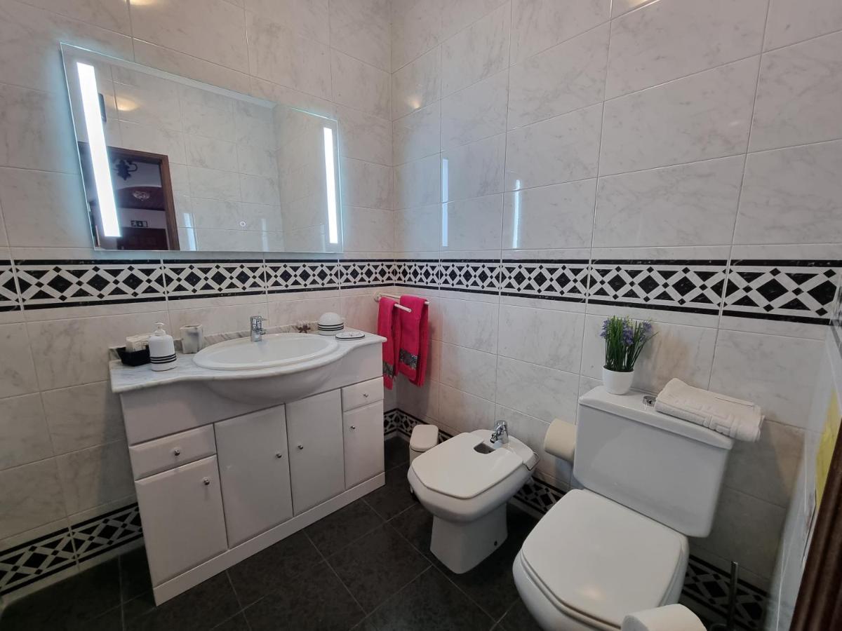 Apartmento Praia Da Dona Ana ลากอส ภายนอก รูปภาพ