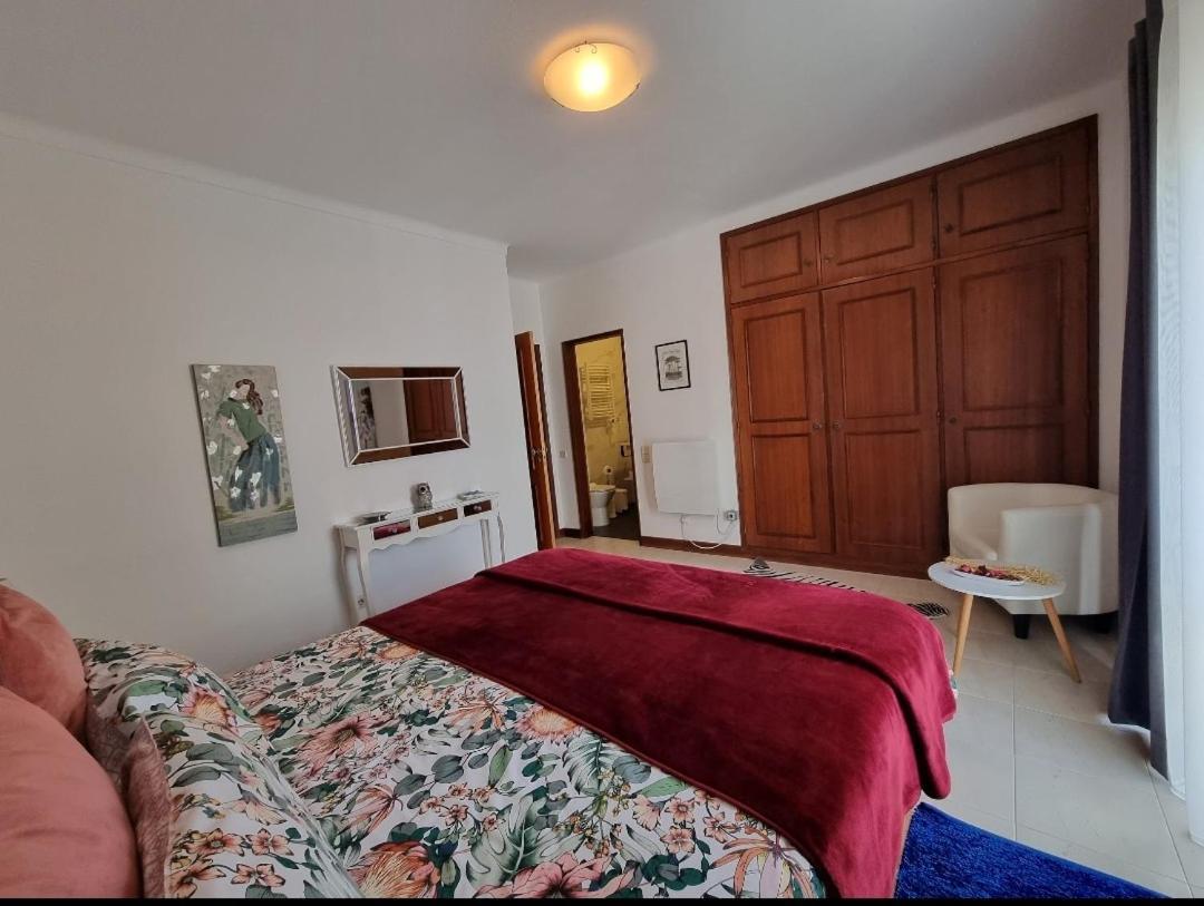 Apartmento Praia Da Dona Ana ลากอส ภายนอก รูปภาพ