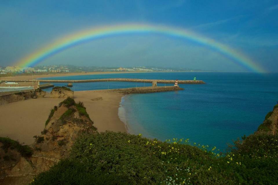 Apartmento Praia Da Dona Ana ลากอส ภายนอก รูปภาพ