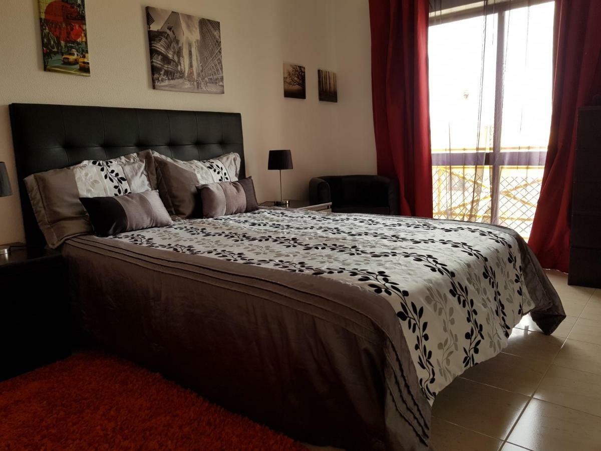 Apartmento Praia Da Dona Ana ลากอส ภายนอก รูปภาพ
